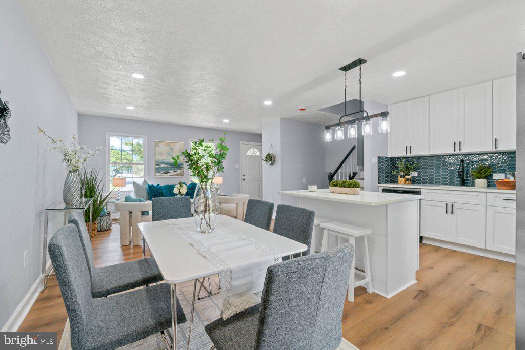 RAMBLING HILLS - Residential