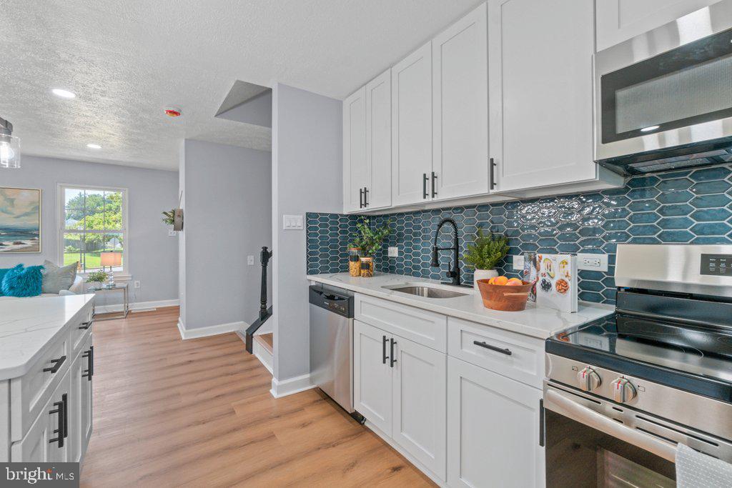 RAMBLING HILLS - Residential