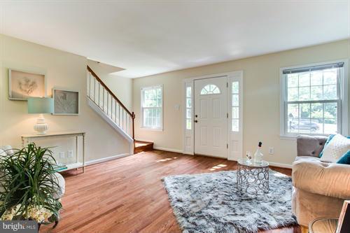 LONDON TOWNE - Residential