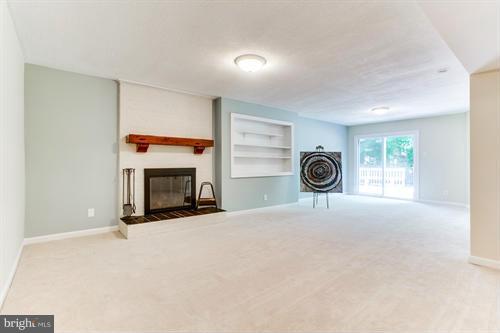 LONDON TOWNE - Residential