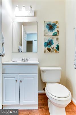 LONDON TOWNE - Residential