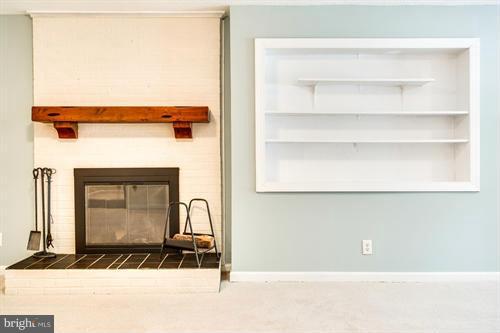 LONDON TOWNE - Residential