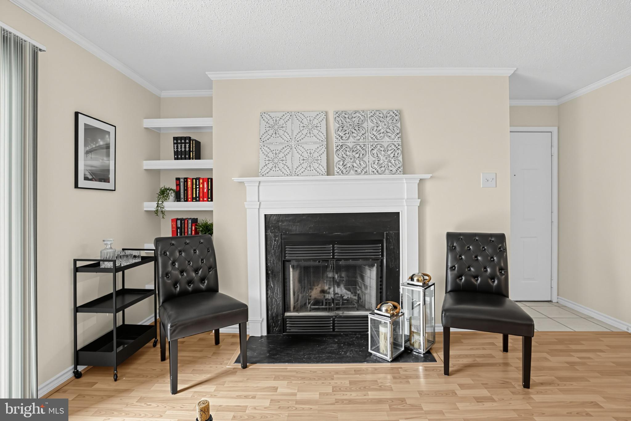 1532 LINCOLN WAY 202B