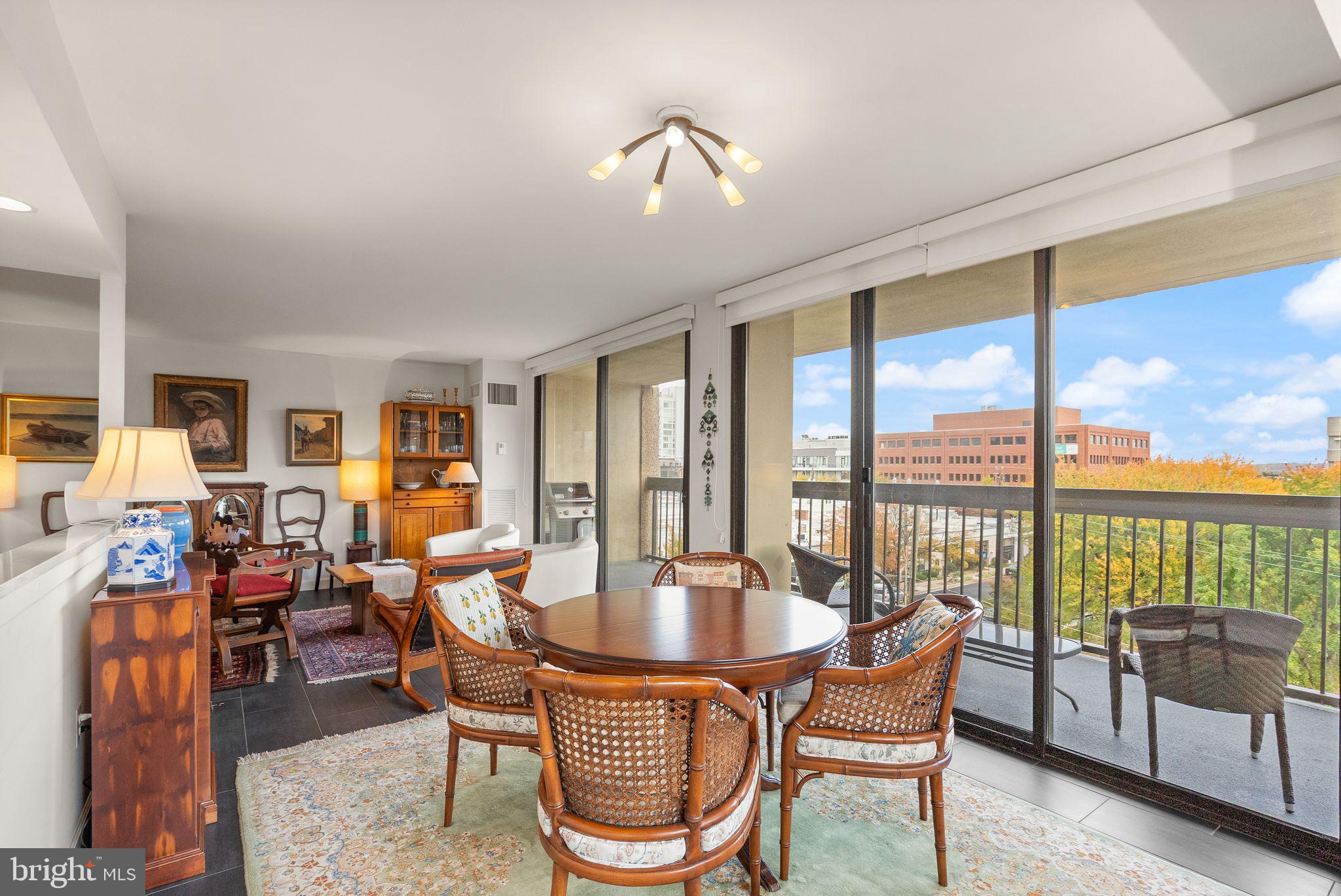 ALEXANDRIA HOUSE - Residential