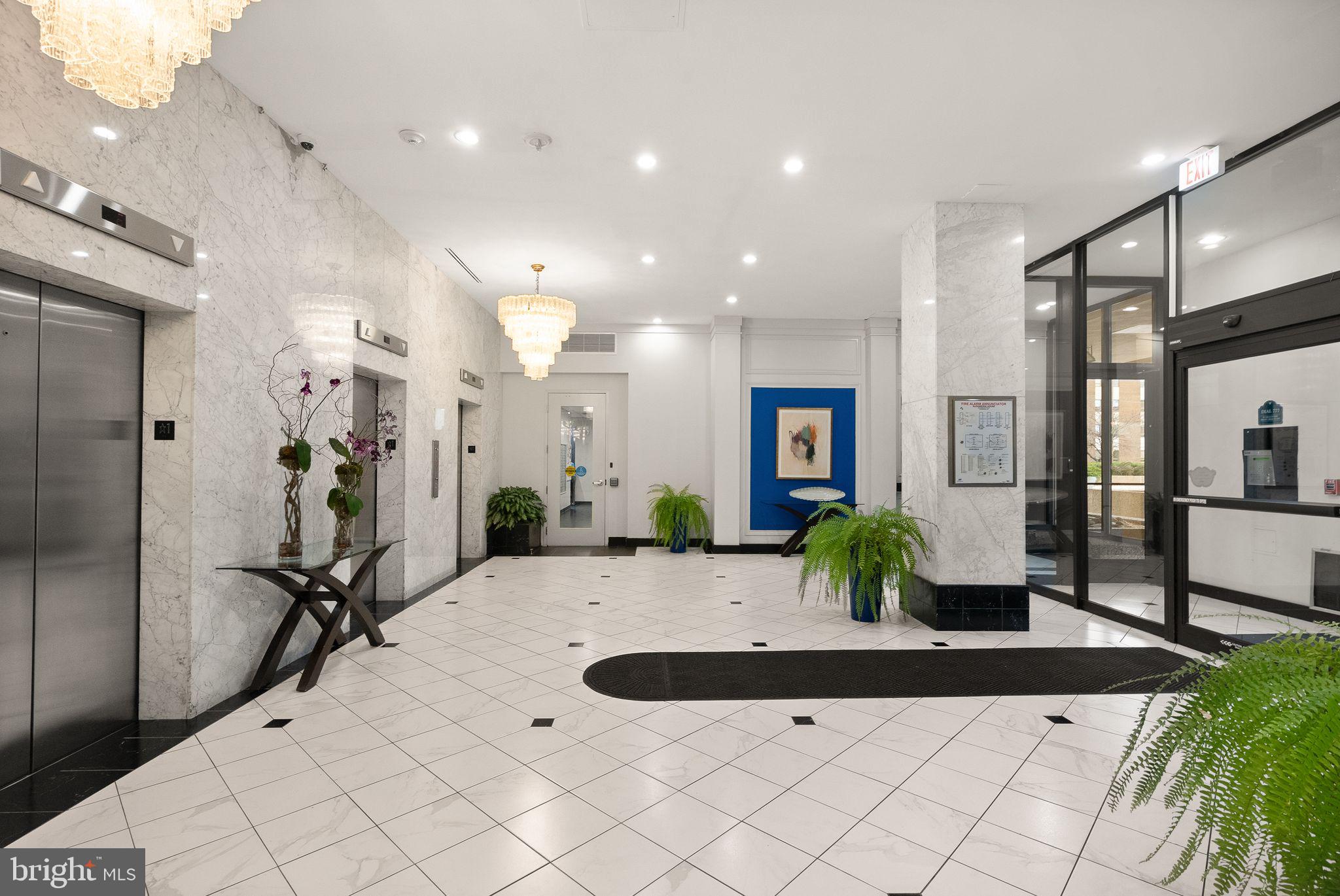 ALEXANDRIA HOUSE - Residential