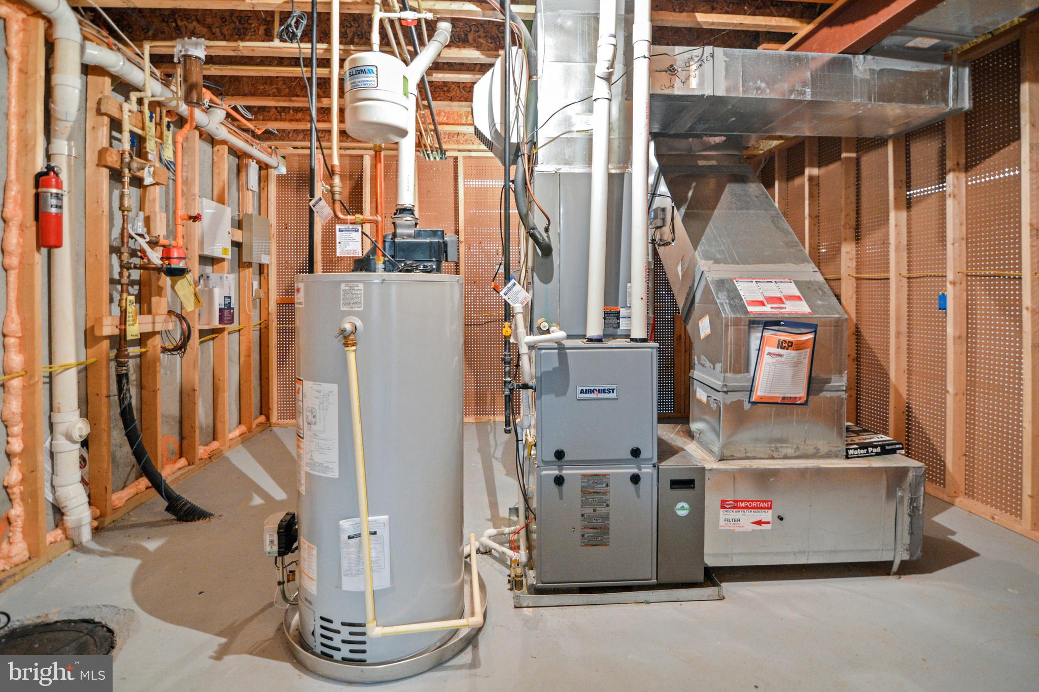 FALLSTON COMMONS - Residential