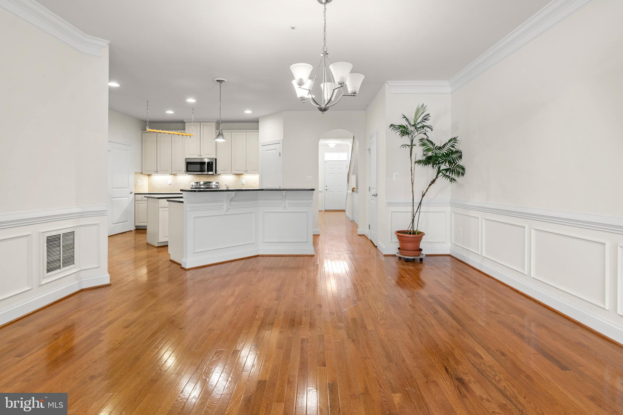 FALLSTON COMMONS - Residential