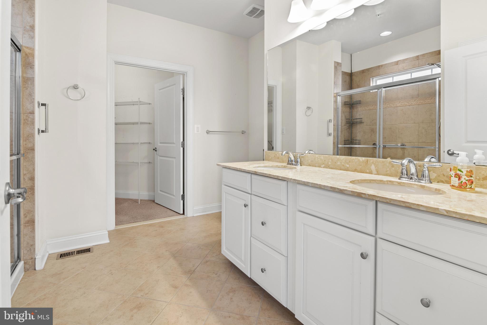 FALLSTON COMMONS - Residential