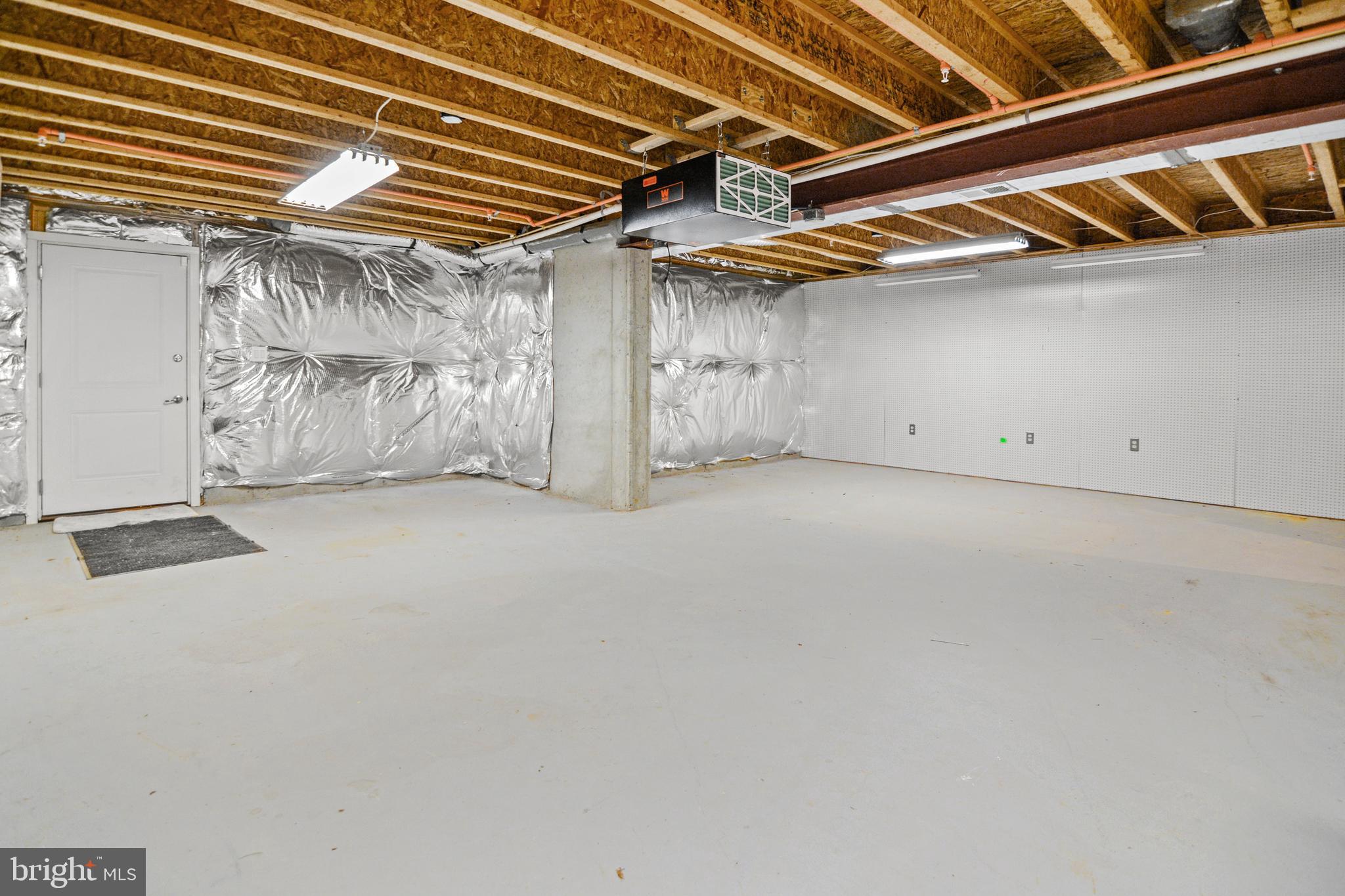 FALLSTON COMMONS - Residential