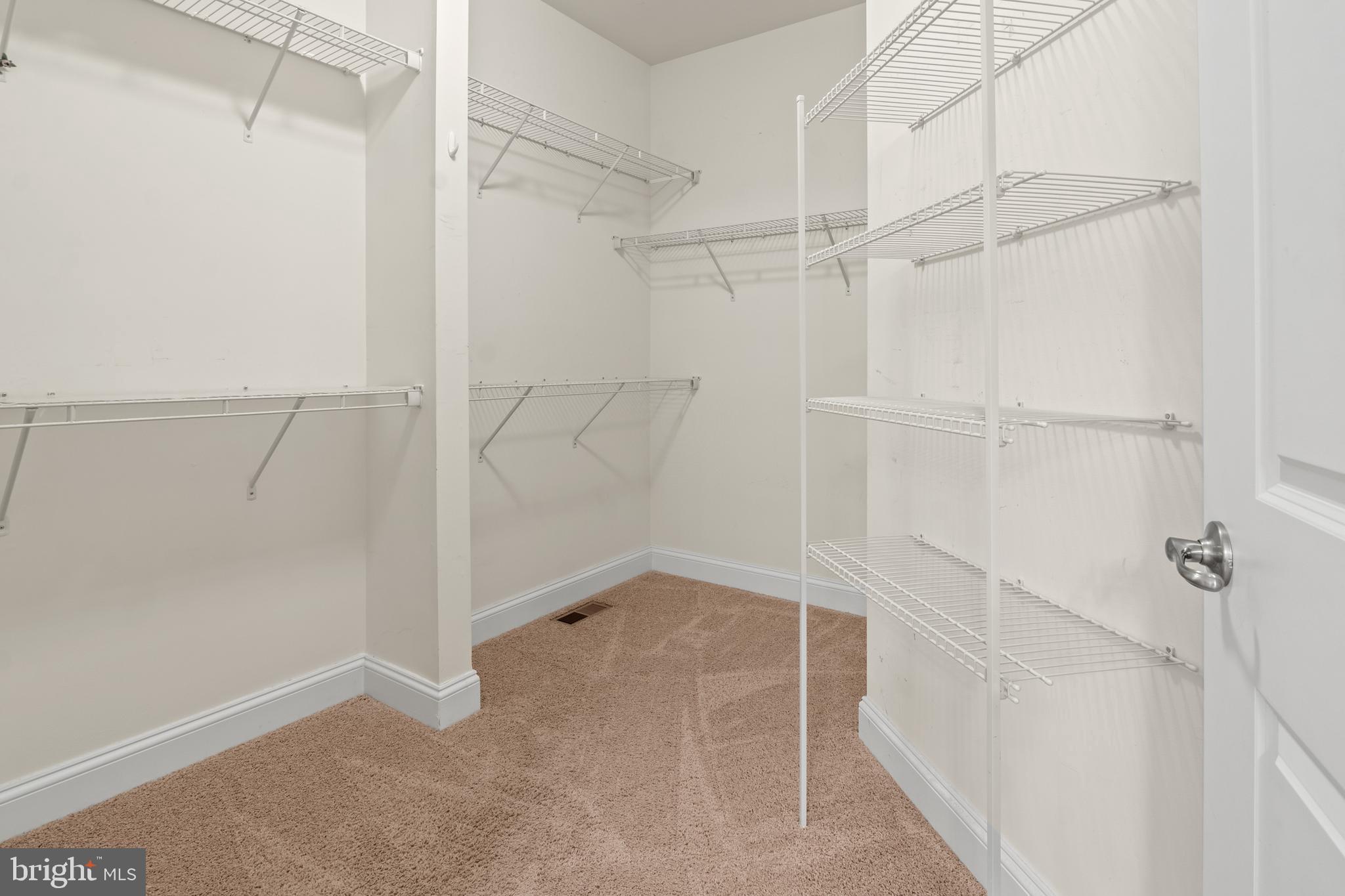 FALLSTON COMMONS - Residential