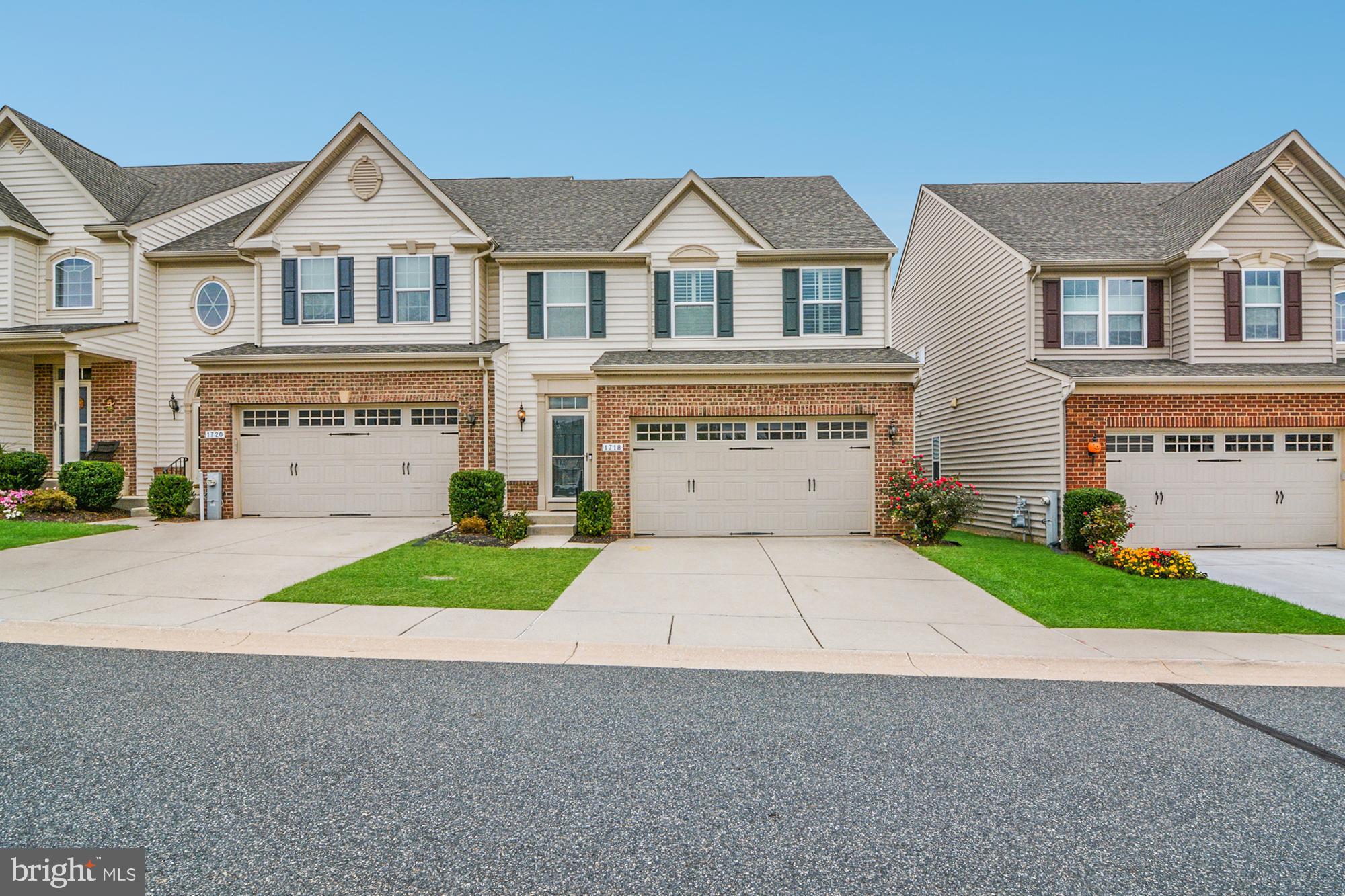 FALLSTON COMMONS - Residential