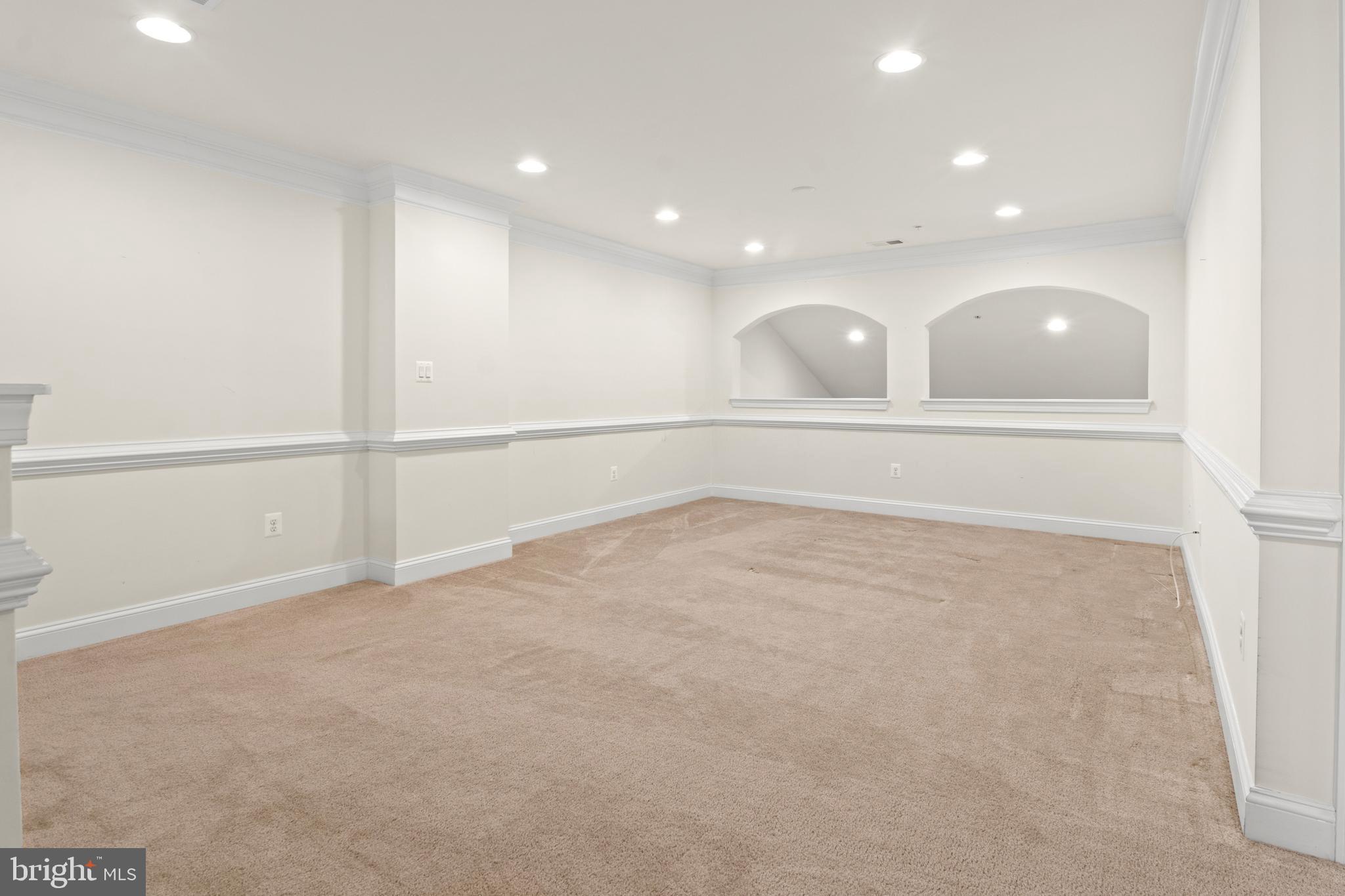 FALLSTON COMMONS - Residential