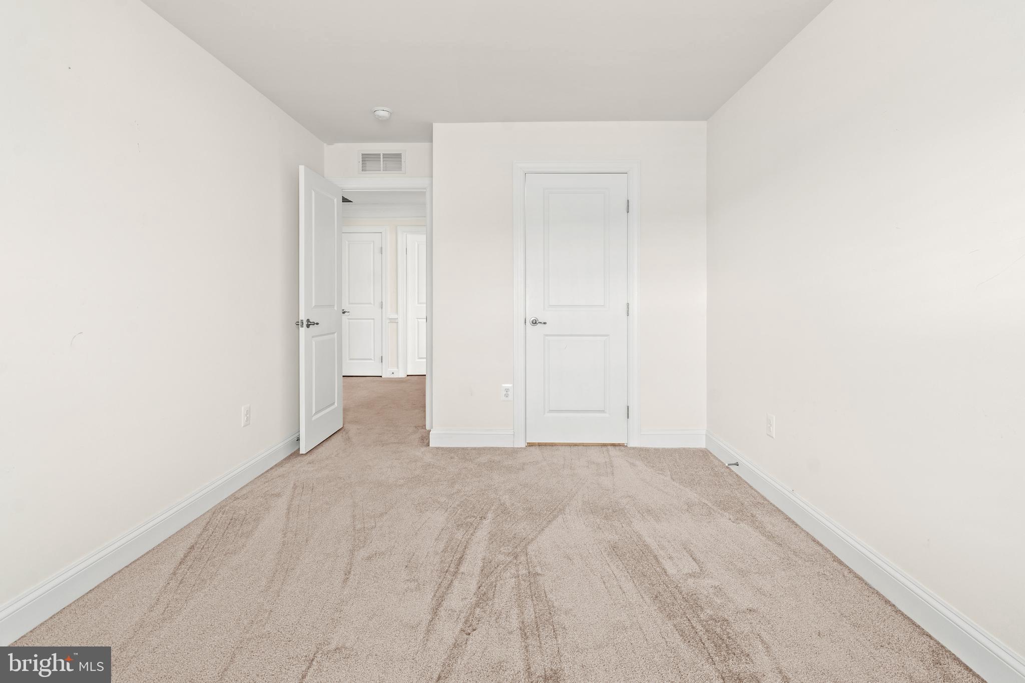 FALLSTON COMMONS - Residential