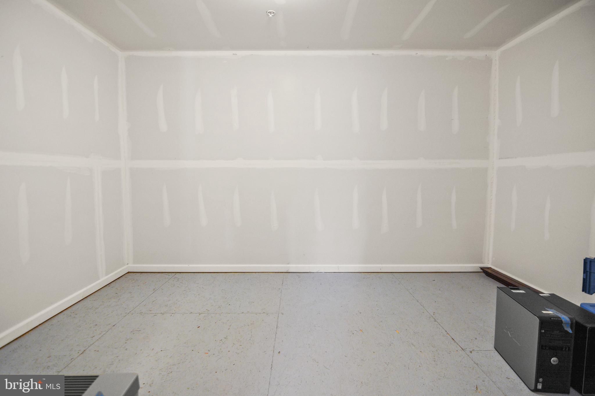 FALLSTON COMMONS - Residential