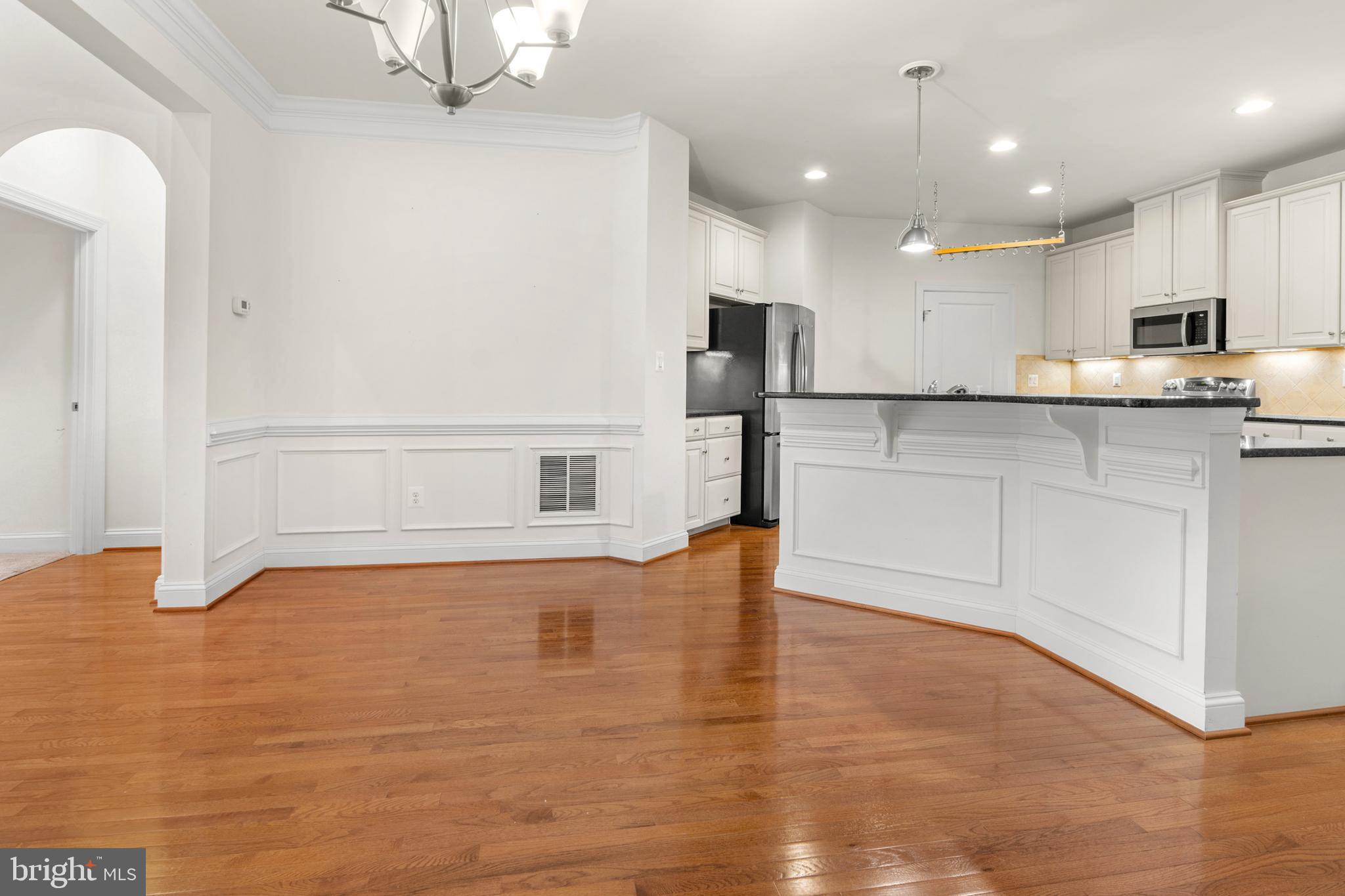 FALLSTON COMMONS - Residential