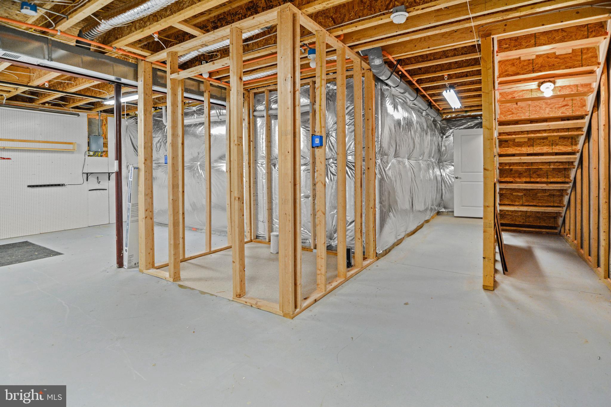 FALLSTON COMMONS - Residential