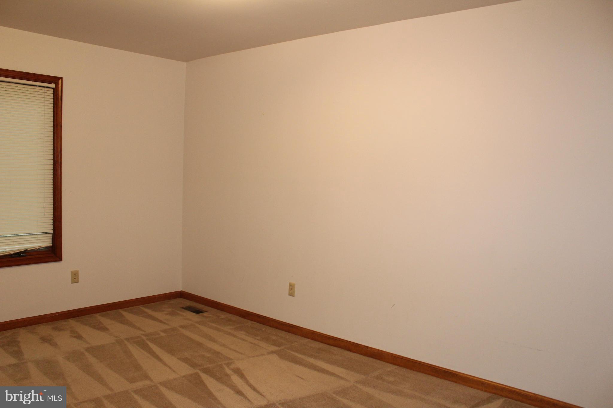 LAKE OF THE WOODS - Residential Lease