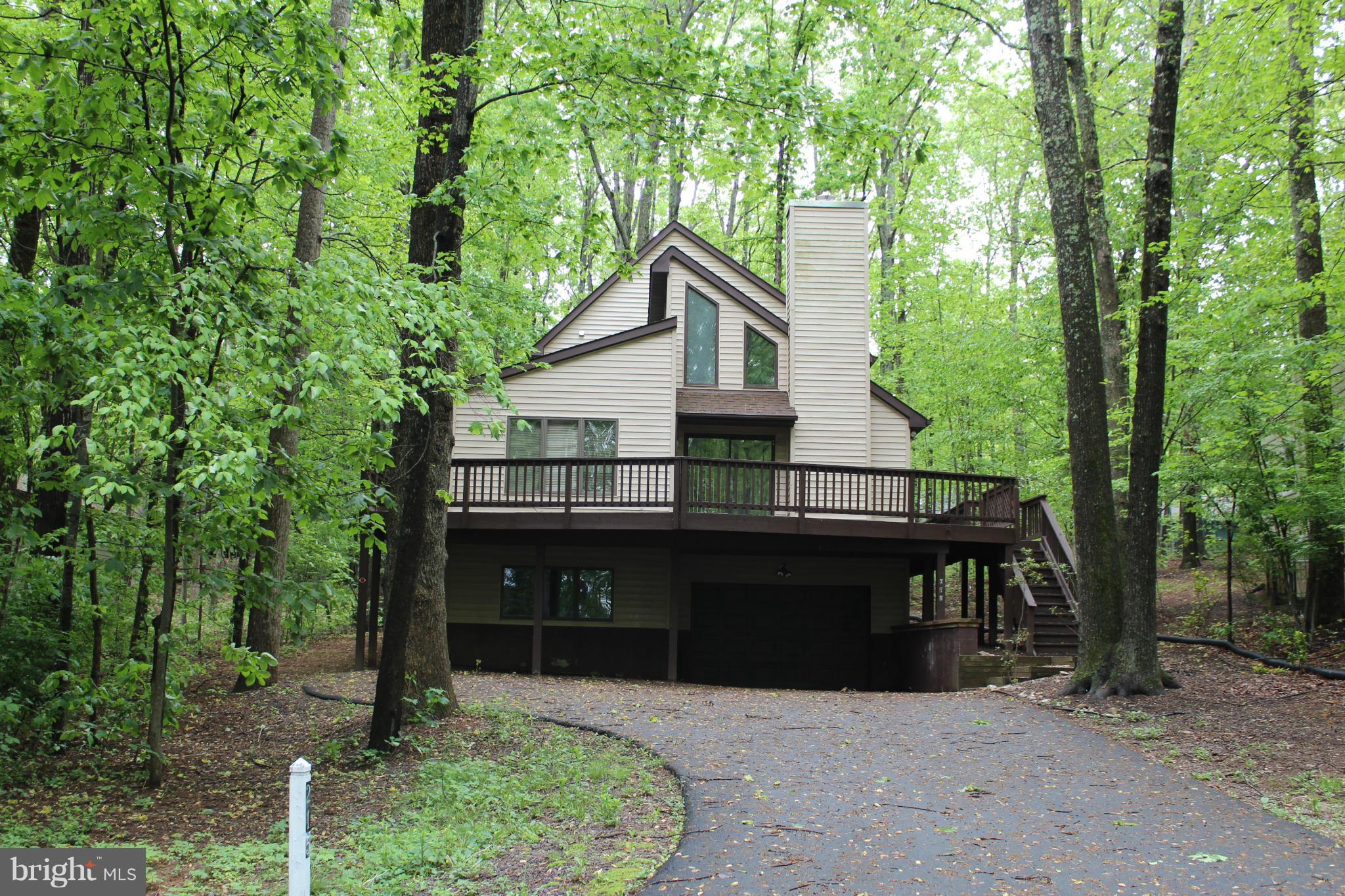 LAKE OF THE WOODS - Residential Lease