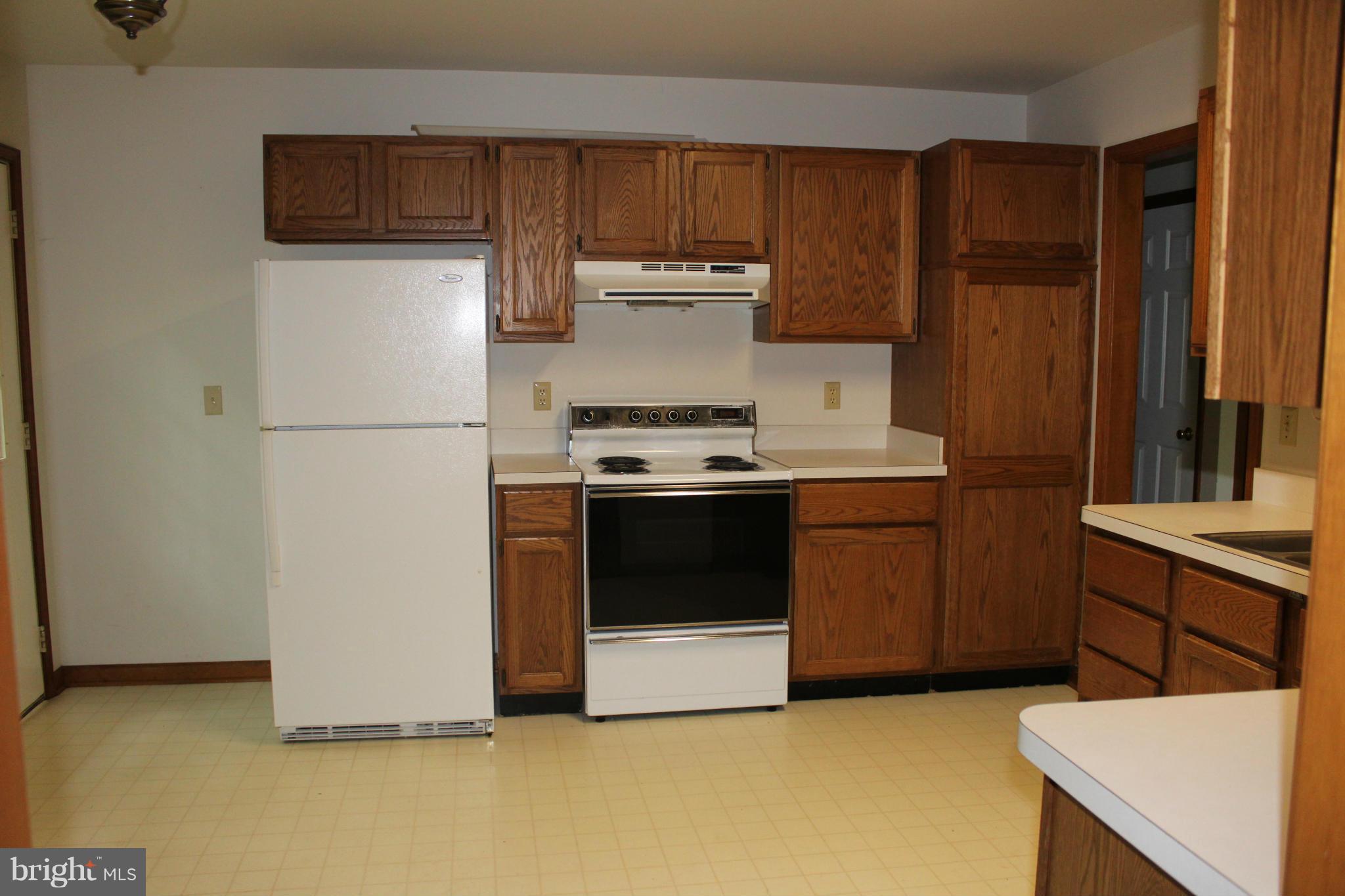 LAKE OF THE WOODS - Residential Lease