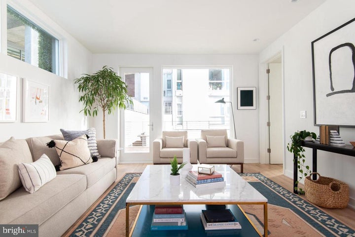 Photo 1 of 12 — 1923 9TH STREET NW 2, WASHINGTON, DC 20001