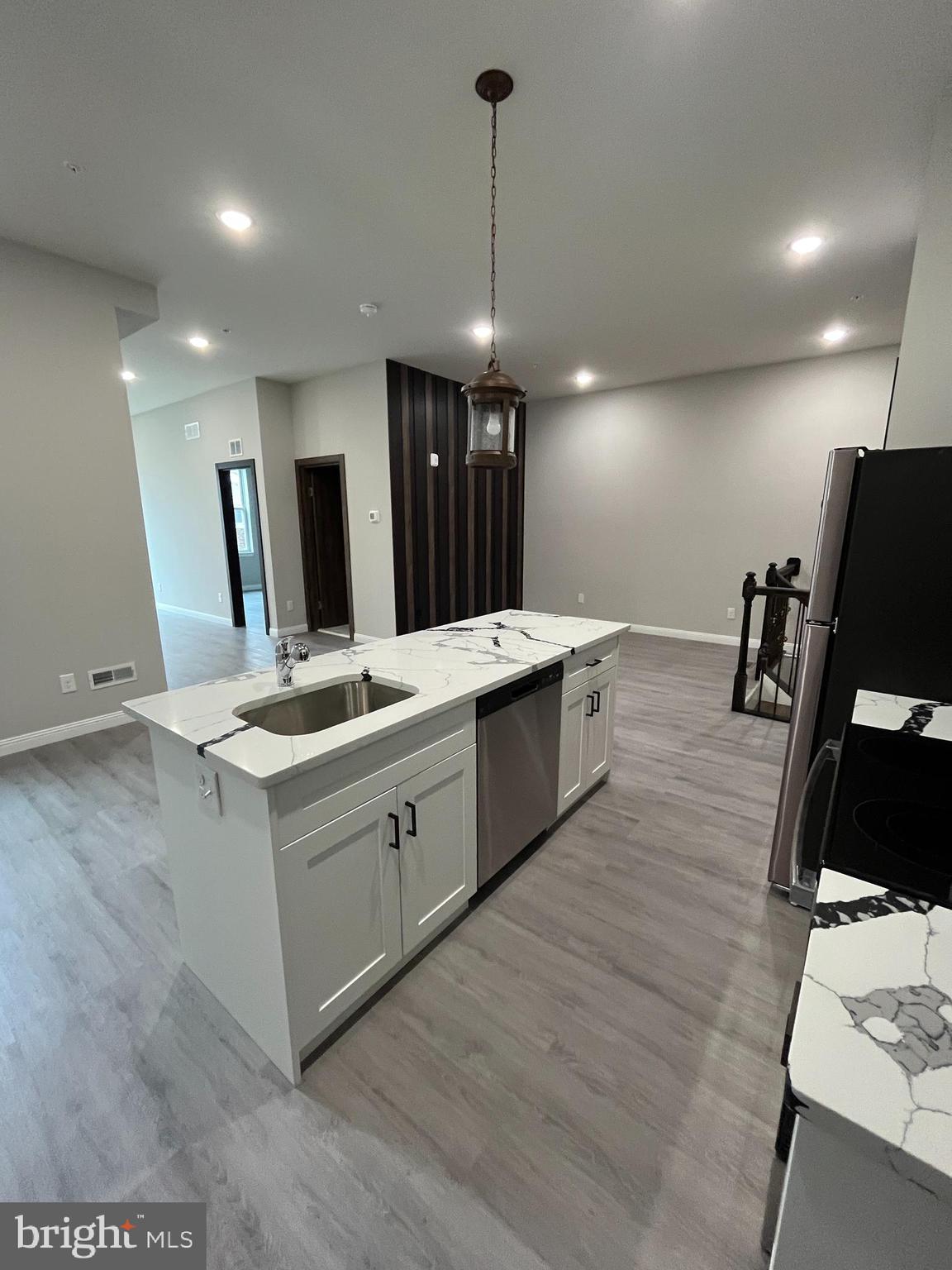 ✔️Welcome to the all NEW Modern West Lofts
✔️NEW Construction Oversized Penthouse Style 3 Bedroom & 3 Bath with Fully Finished Basement
✔️Washer/Dryer in unit
✔️Central A/C
✔️Brand New Kitchen
✔️All New Appliances (Washer/Dryer, Stove, Dishwasher, Fridge, and Microwave)
✔️Private Balcony
✔️2 Brand New Full Bathrooms
✔️Spacious Bedrooms
✔️Large Living Room
✔️Generously sized dining area
✔️Laundry Room
✔️New water-resistant laminate through-out
✔️Lots of closet space
✔️Designer paint throughout
✔️Plenty of street parking
✔️Easy access to public transportation and the Market-Frankford Subway
✔️Conveniently located close to major routes
✔️Professionally Managed
✔️Minutes to City Line Ave, St Joe's University, UPenn, Drexel, & Center City!
DETAILS:
- $50 app fee per person
- Full background checks.
- Yearly leases only.
- Available ASAP
- 3-months rent to move-in.
- Tenant pays own utilities
*** Build your credit! We report rent payments to Experian! ***
Tags: 2 bedrooms, 2BR, 3BA, 2 Bath, Apartment, Brand New, Central Air, Central Heat, Refrigerator, Washer, Dryer, Dishwasher, New Construction, Street Parking, 19151