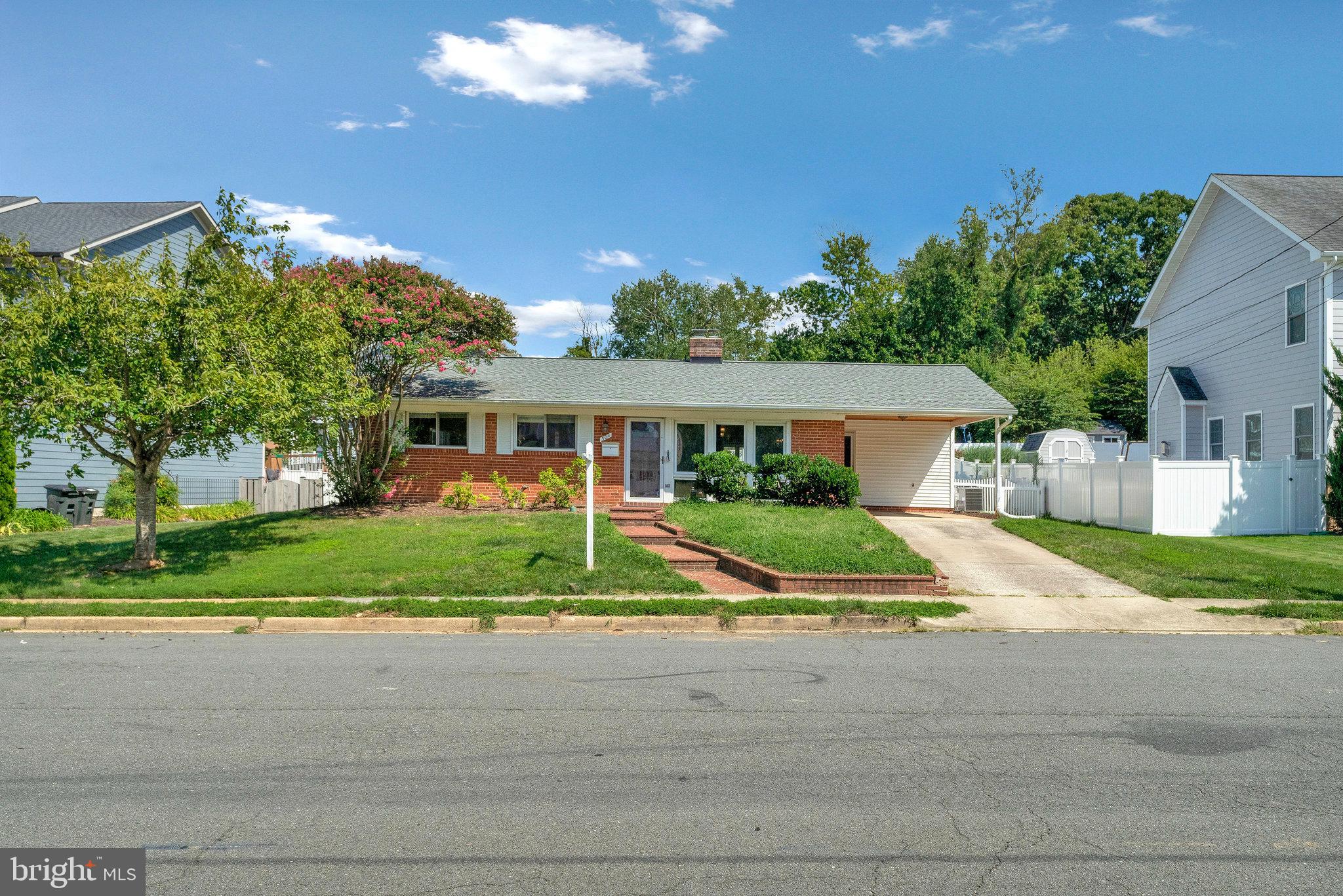 VIENNA WOODS - Residential Lease