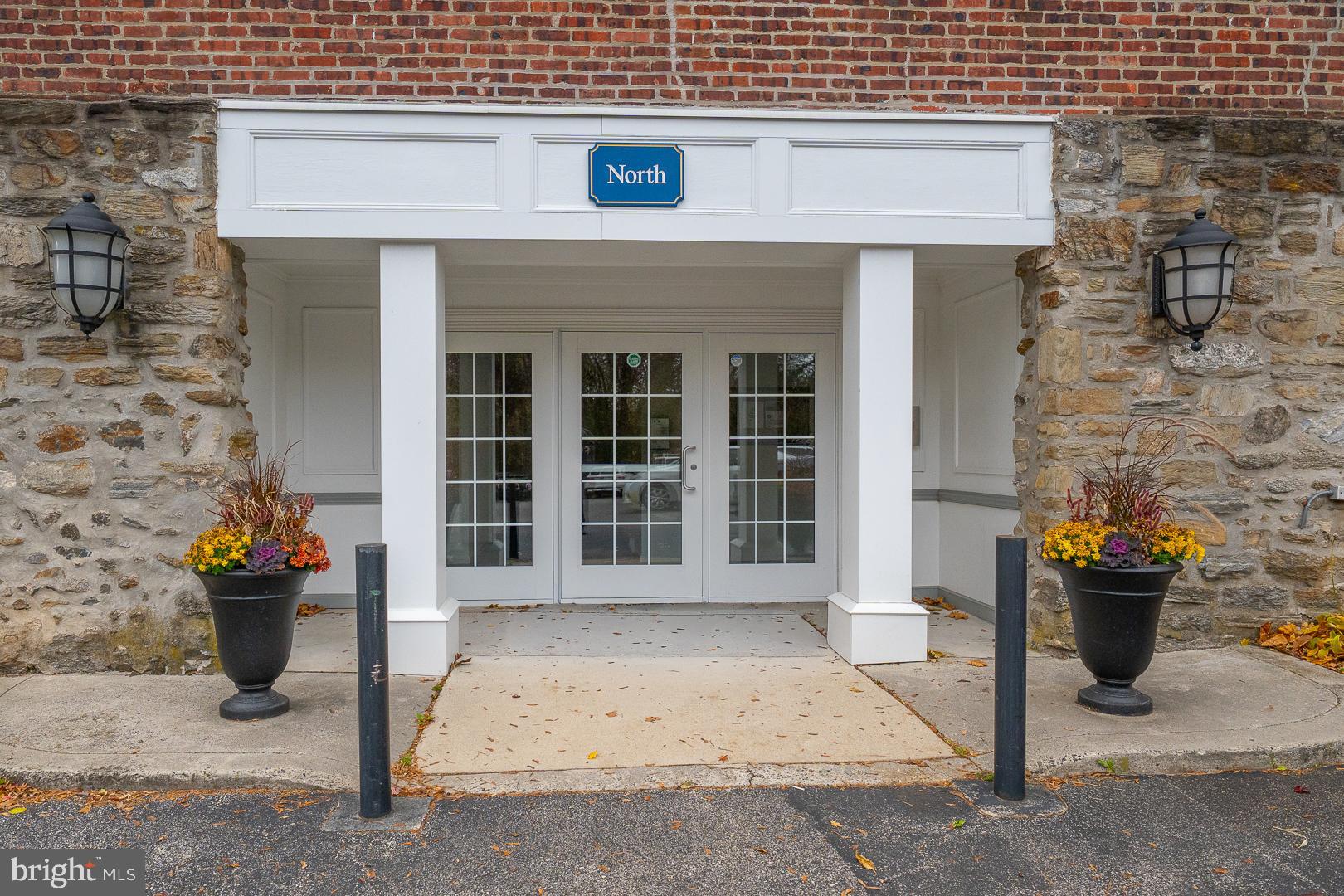 CHURCHILL COURT - Residential