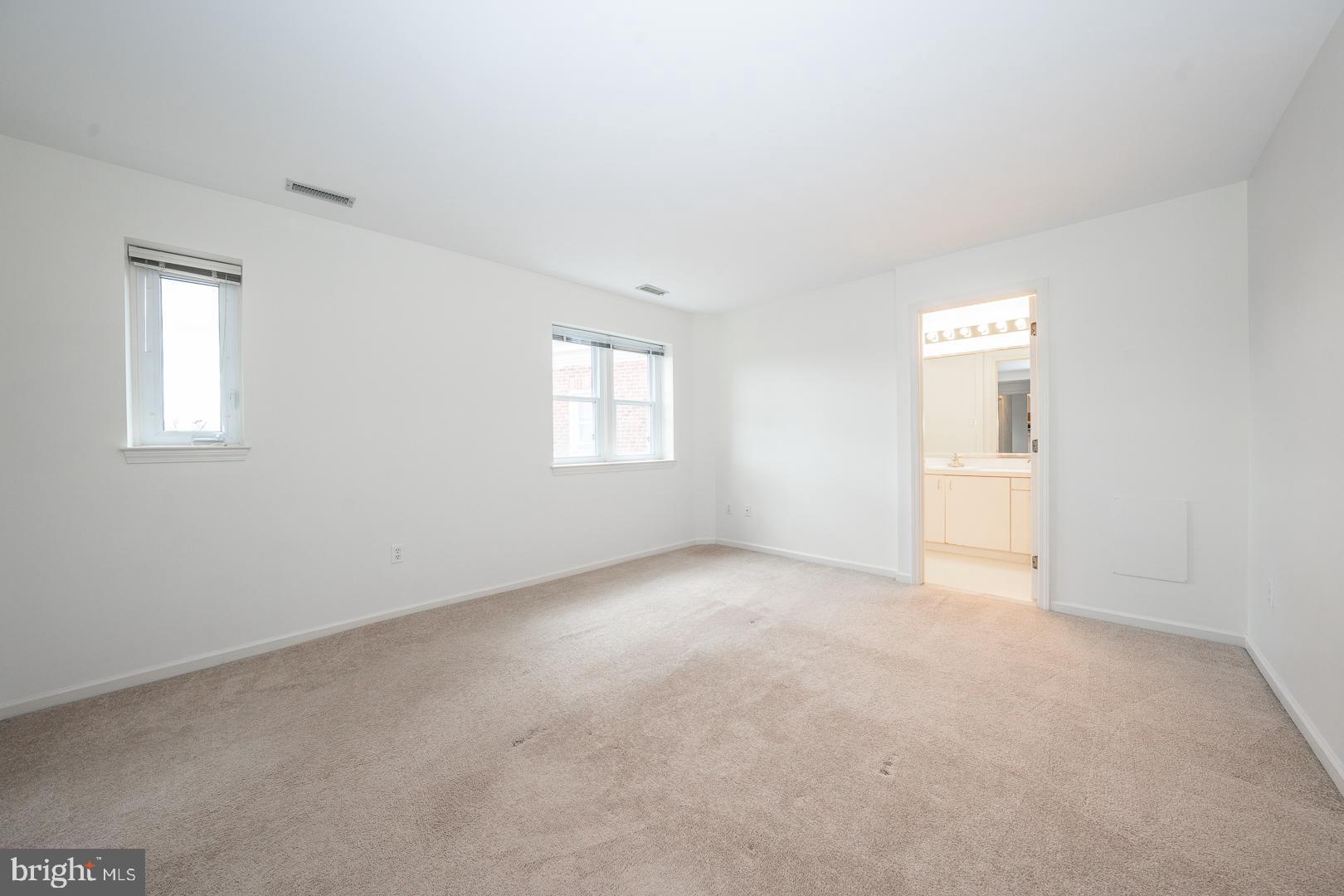 CHURCHILL COURT - Residential