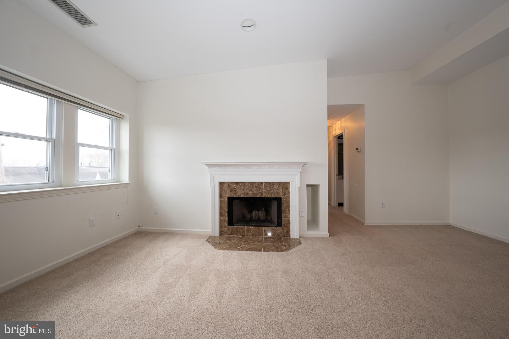 CHURCHILL COURT - Residential