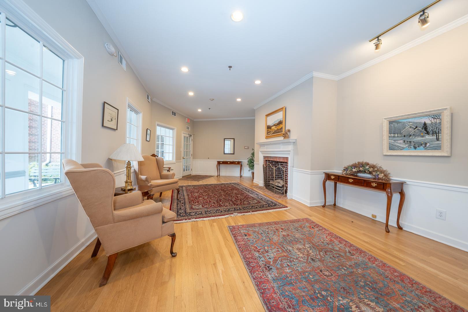 237 W MONTGOMERY AVENUE 3R