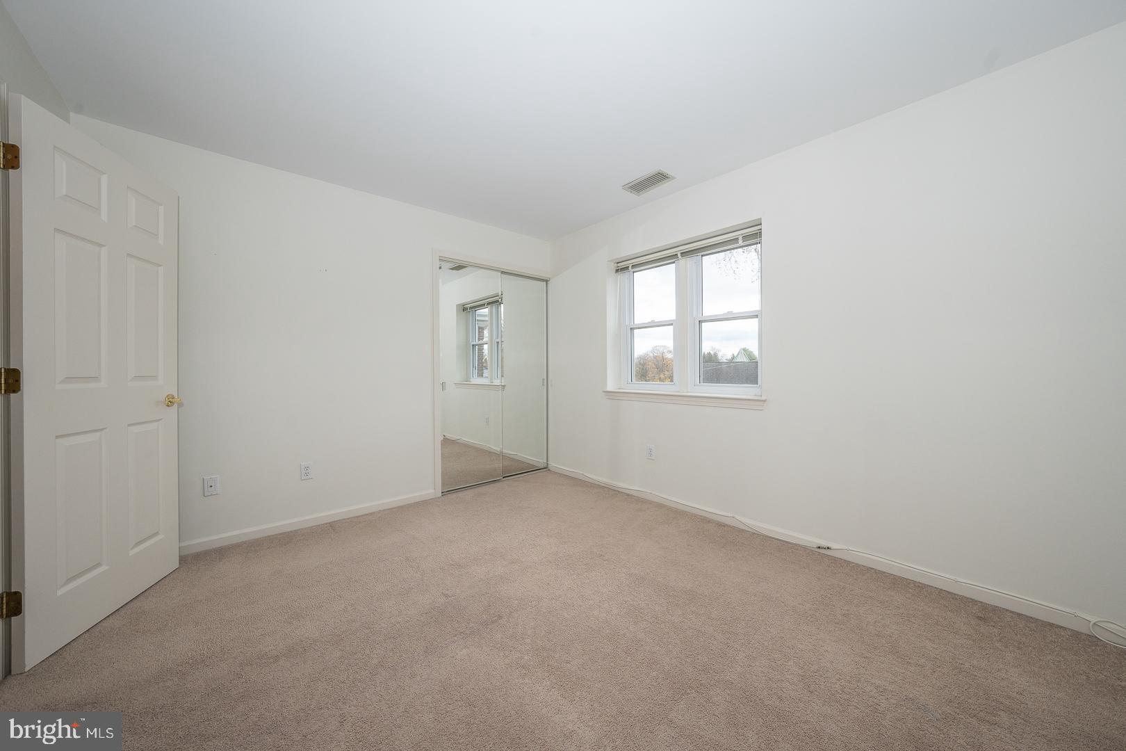 CHURCHILL COURT - Residential