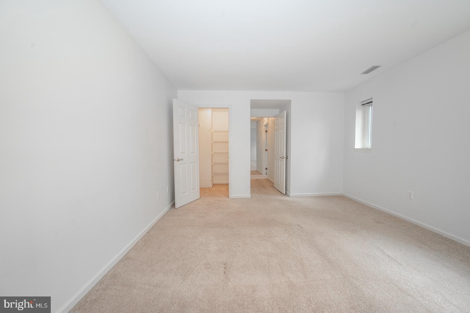 CHURCHILL COURT - Residential