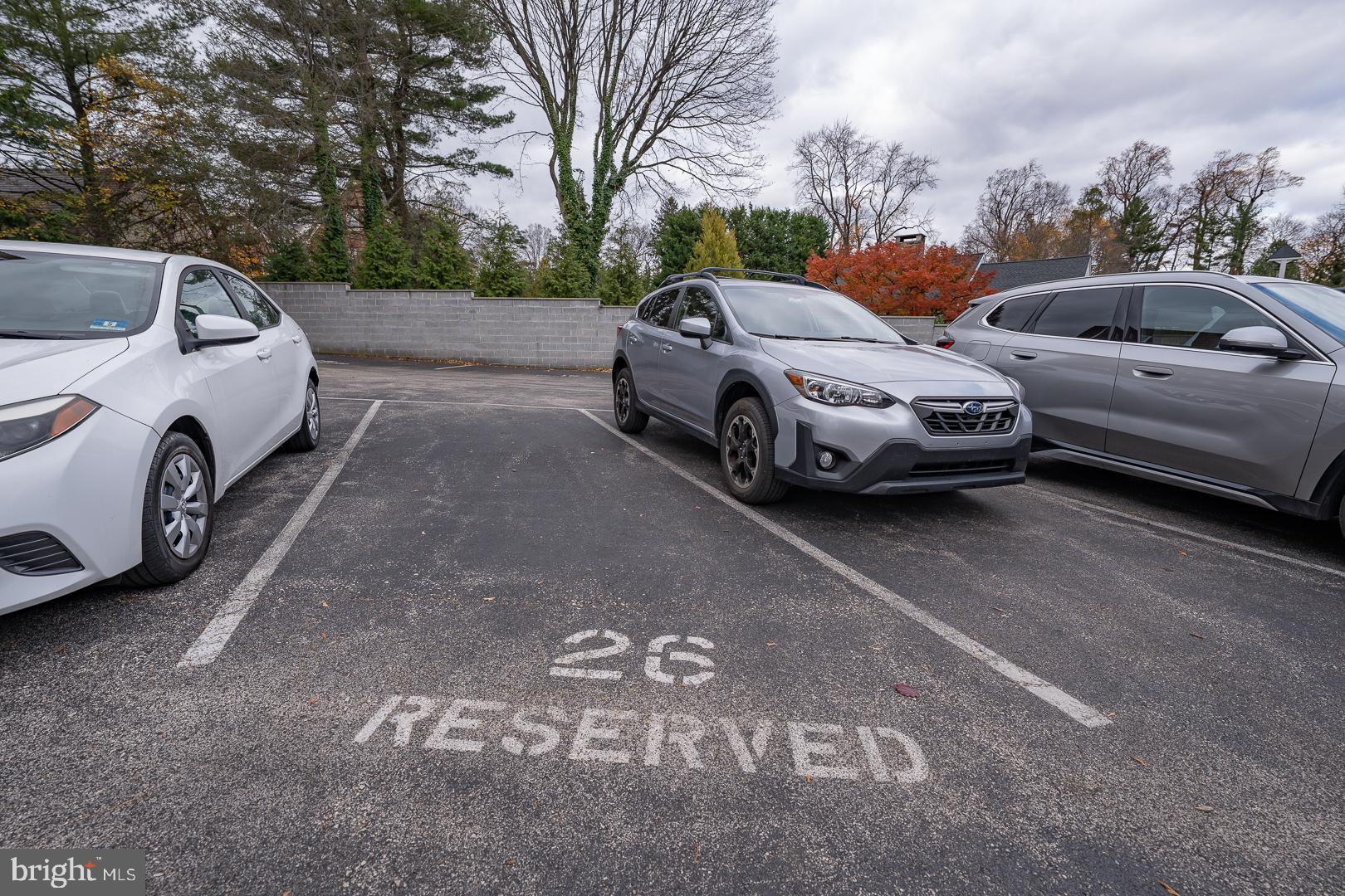 CHURCHILL COURT - Residential