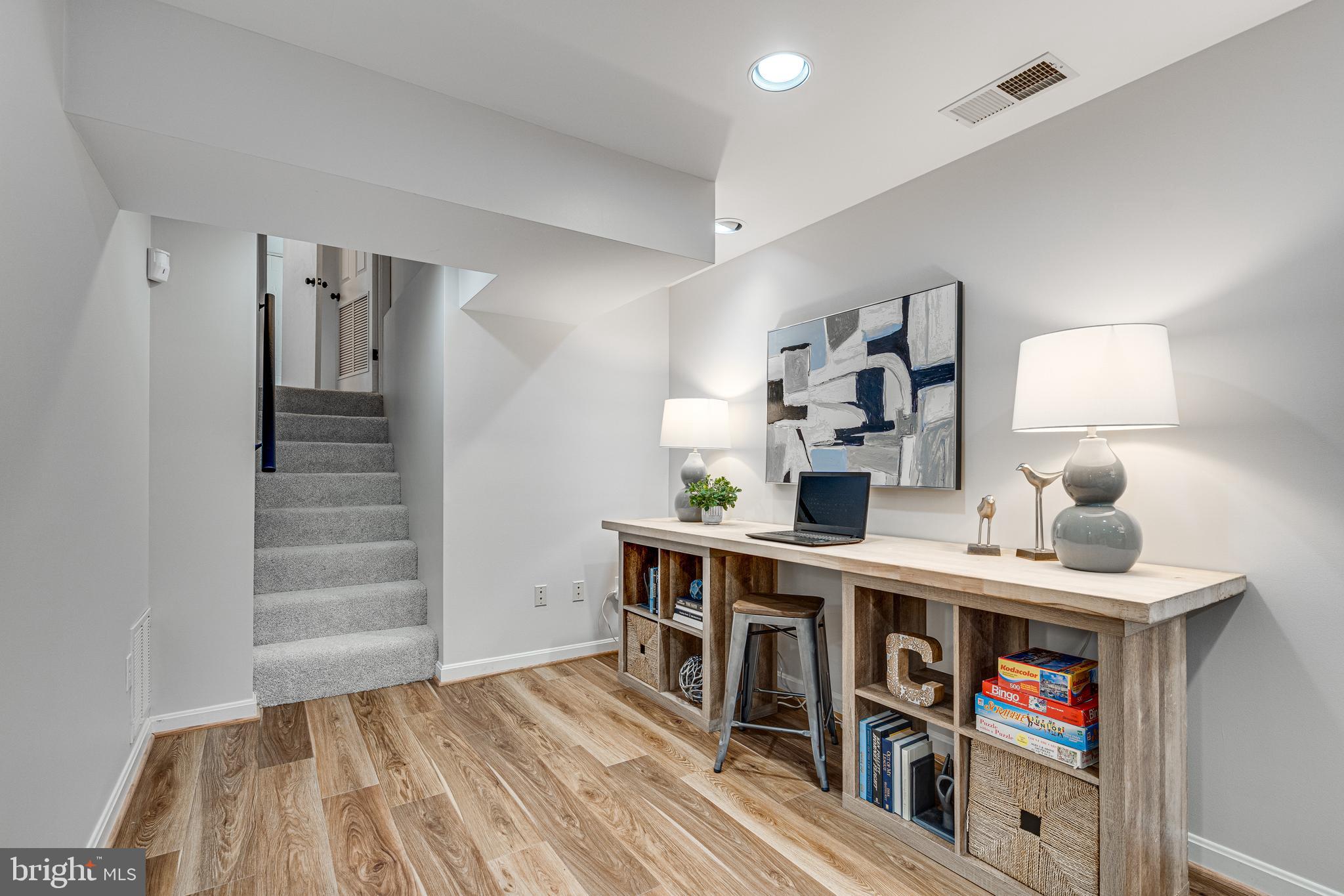 KINGS PARK WEST - Residential