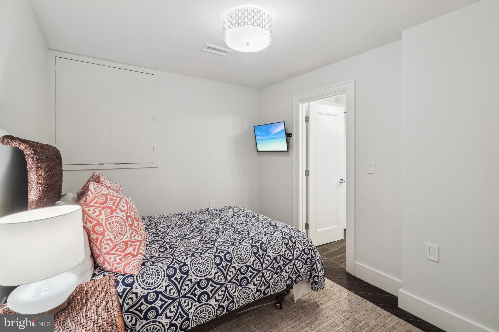 HISTORIC DISTRICT - Residential