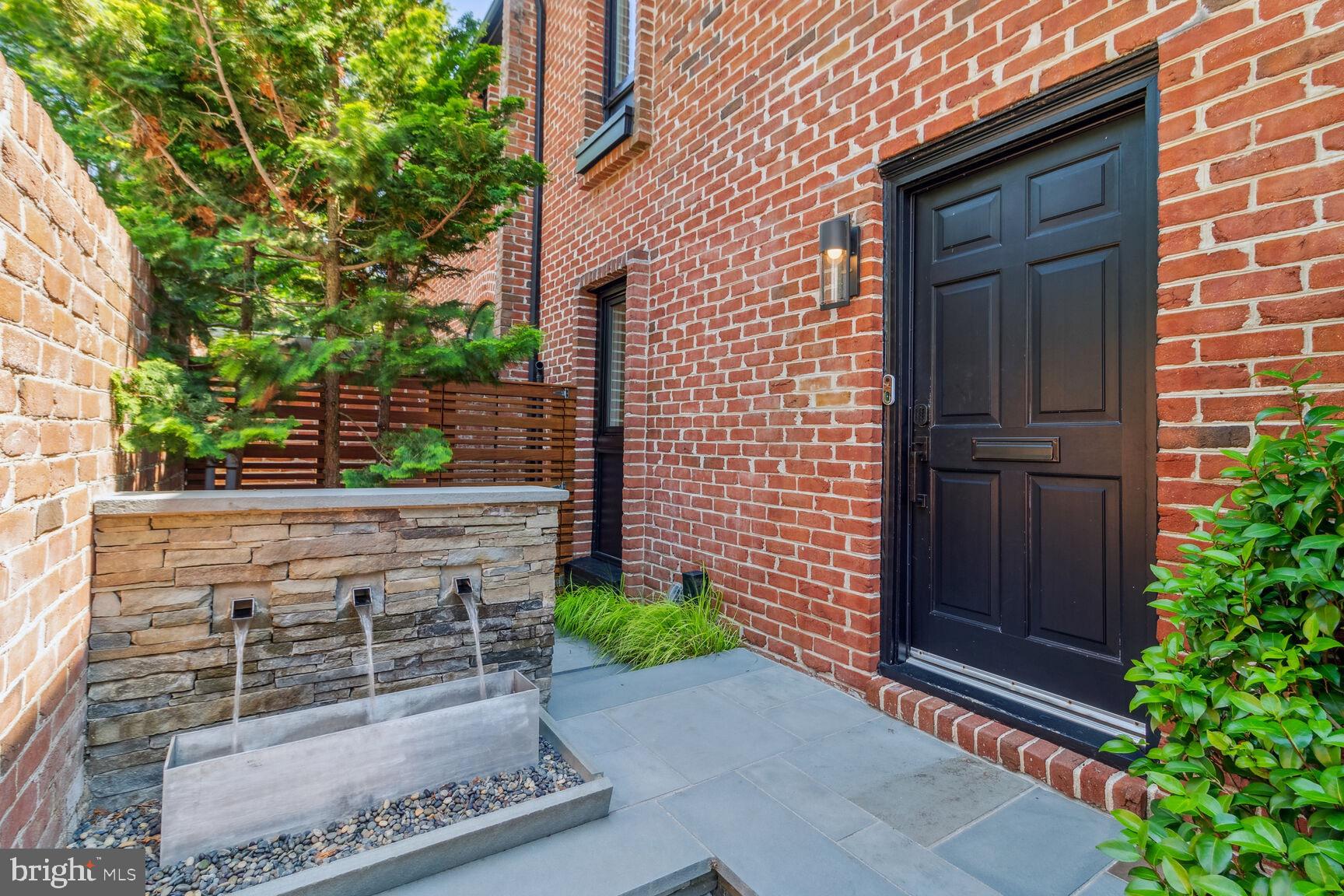 HISTORIC DISTRICT - Residential