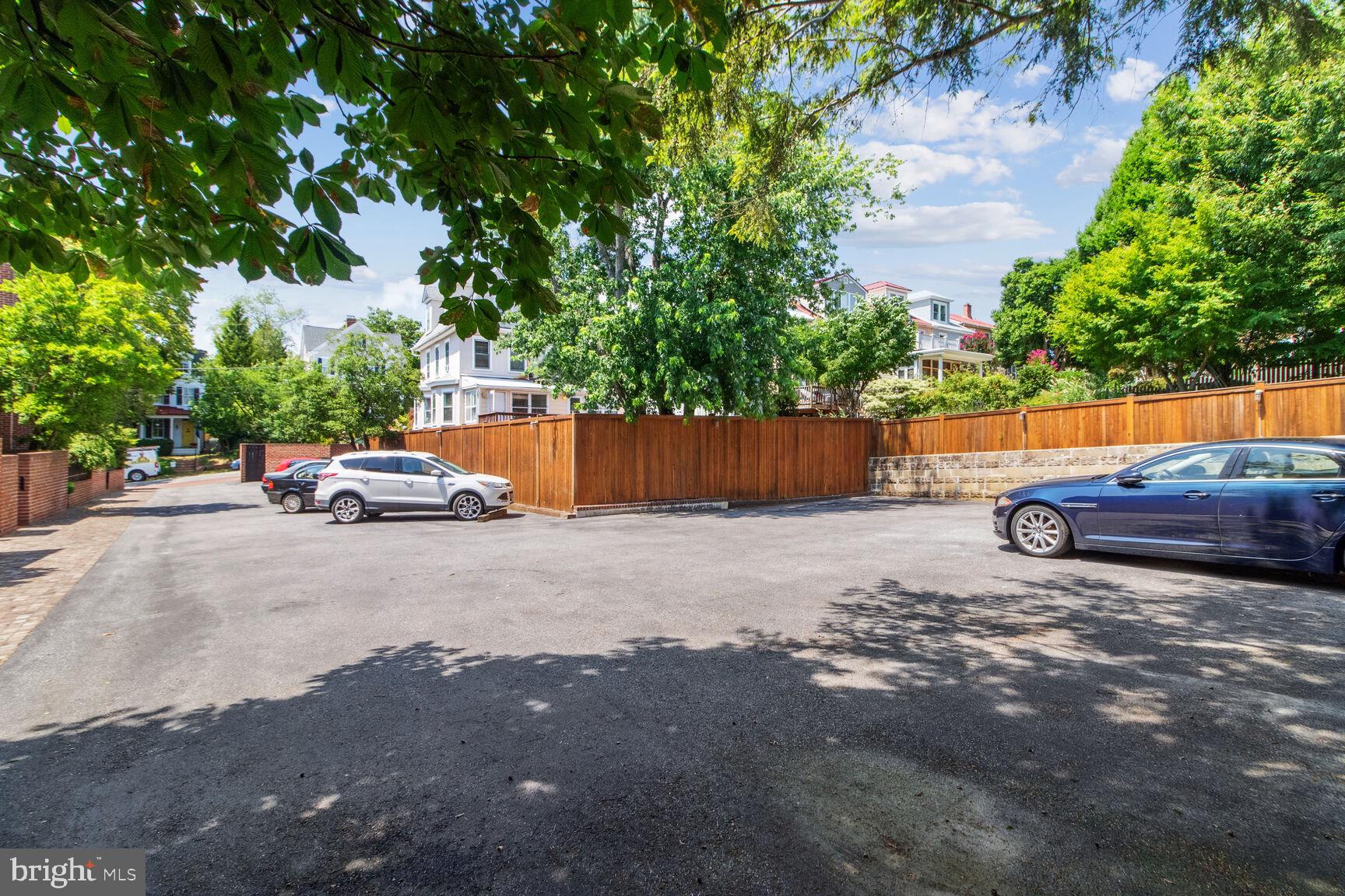 HISTORIC DISTRICT - Residential