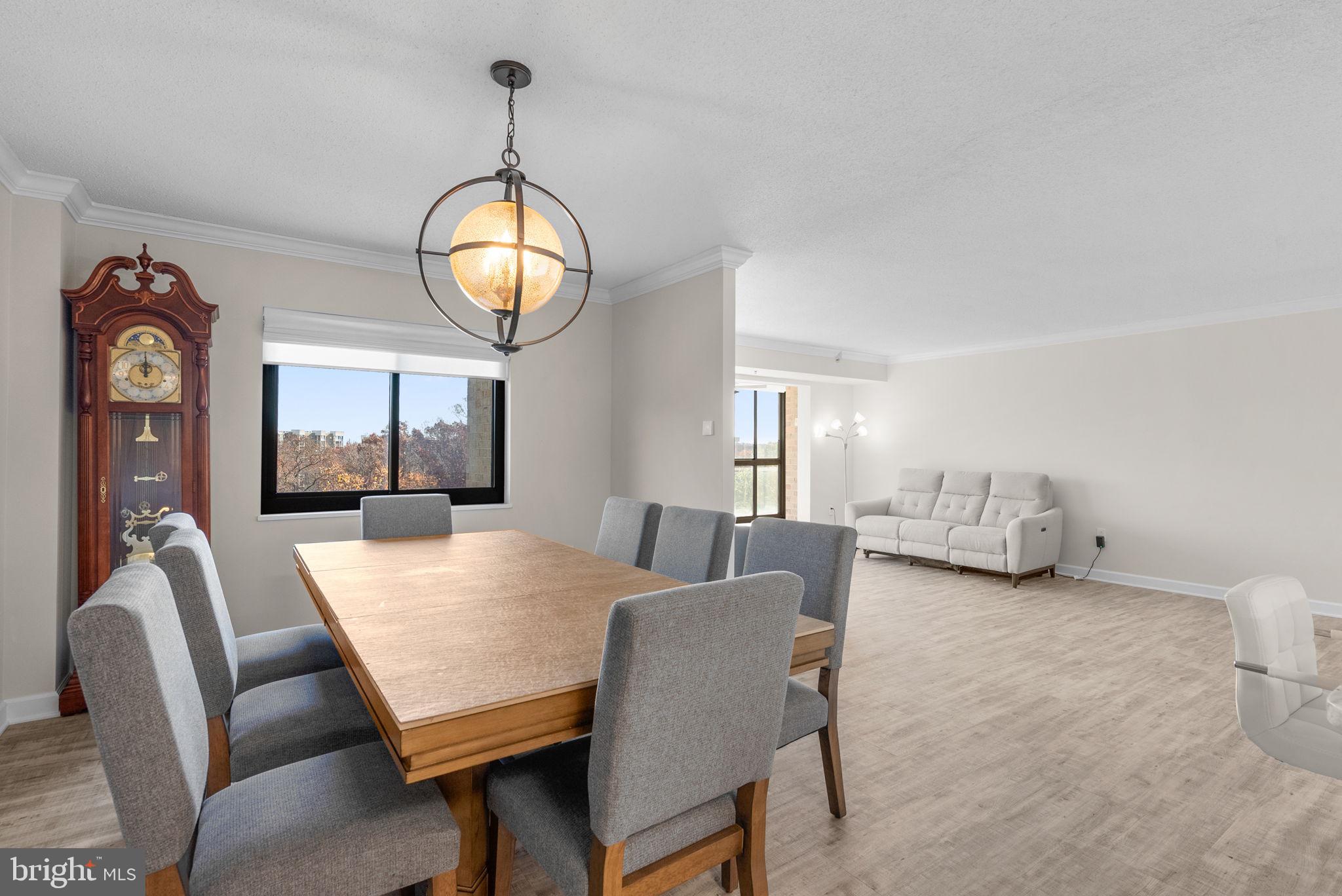 LEISURE WORLD - Residential