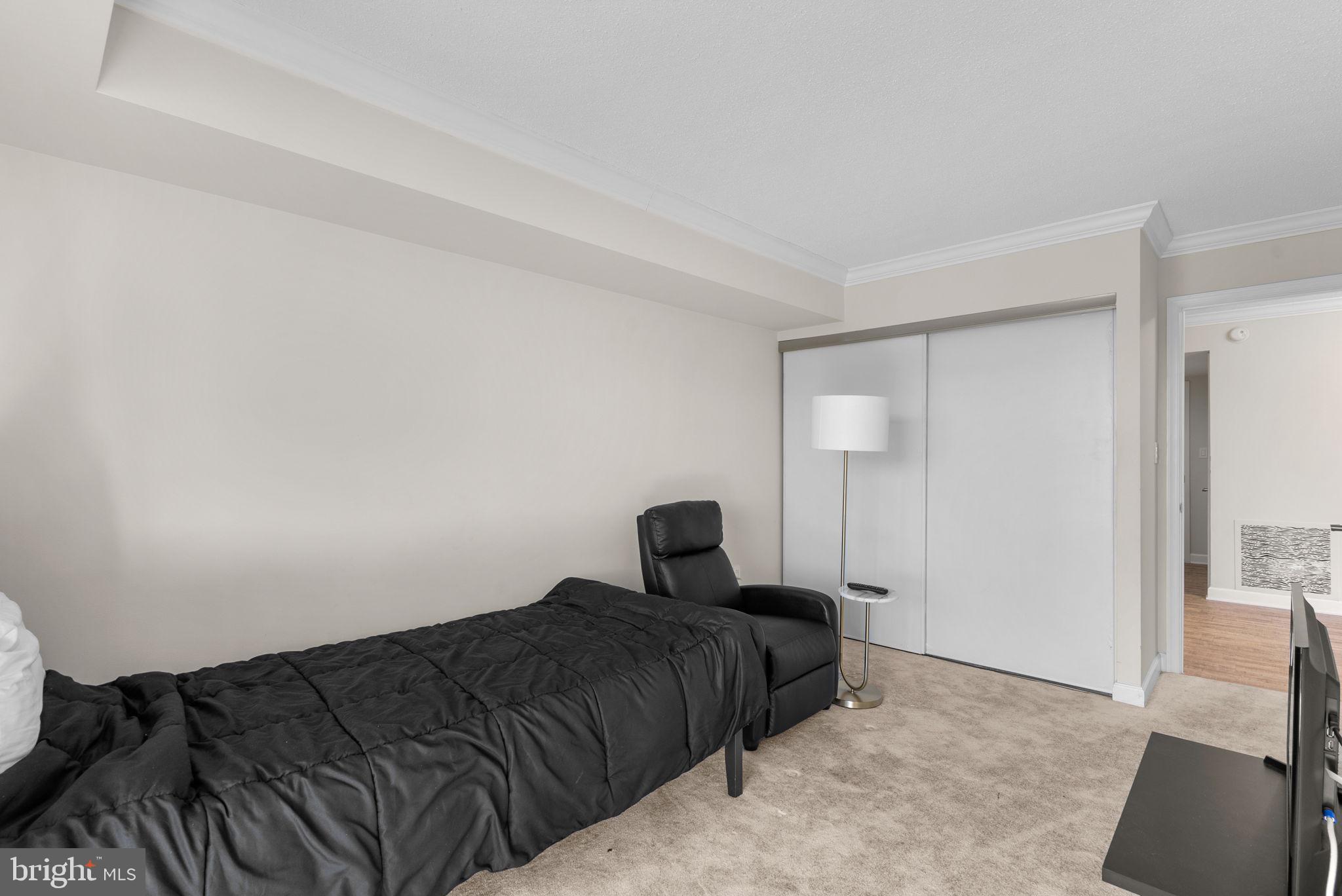 LEISURE WORLD - Residential