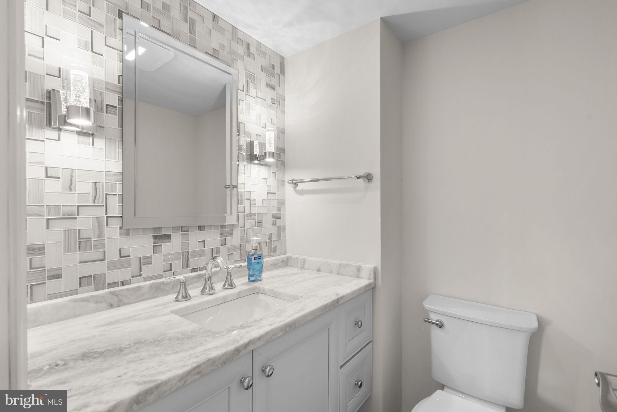 LEISURE WORLD - Residential