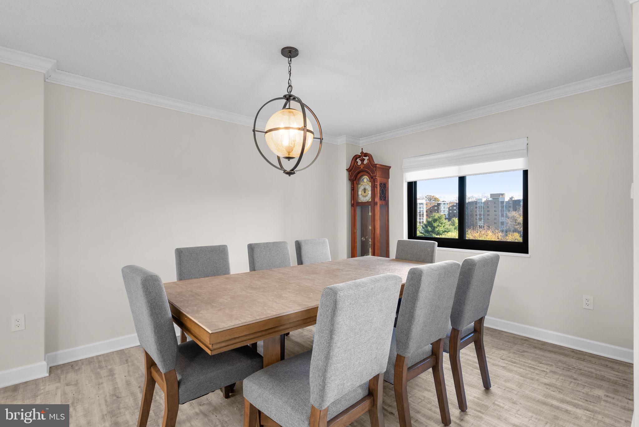 LEISURE WORLD - Residential