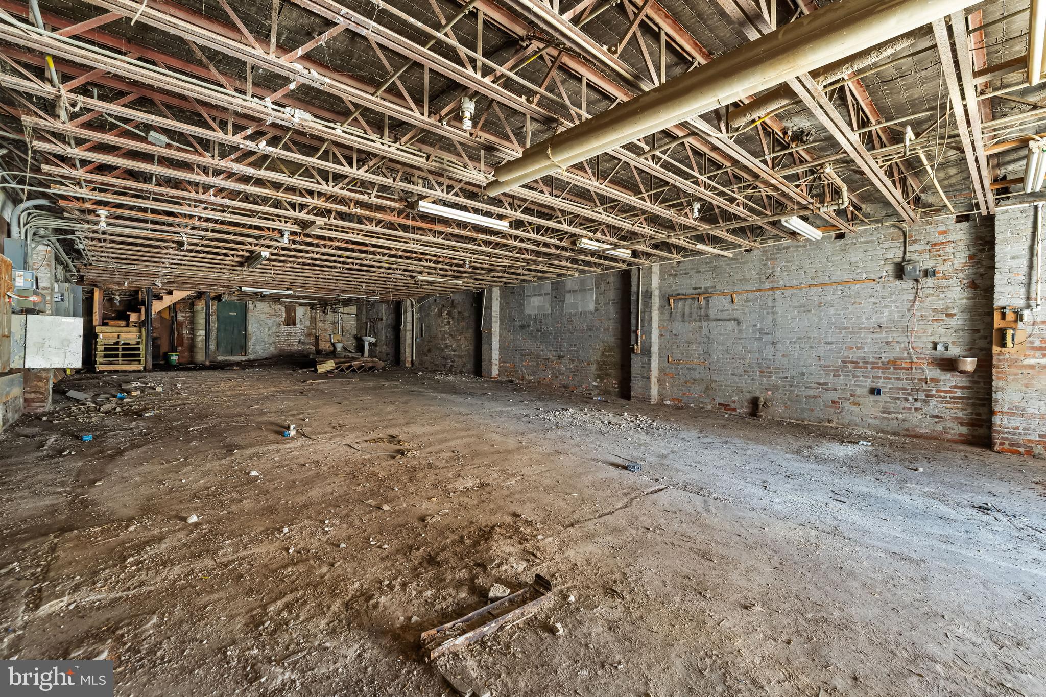 MOUNT VERNON - Commercial Sale