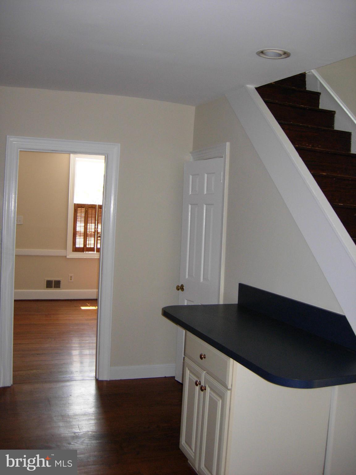 OLD TOWN - Residential Lease