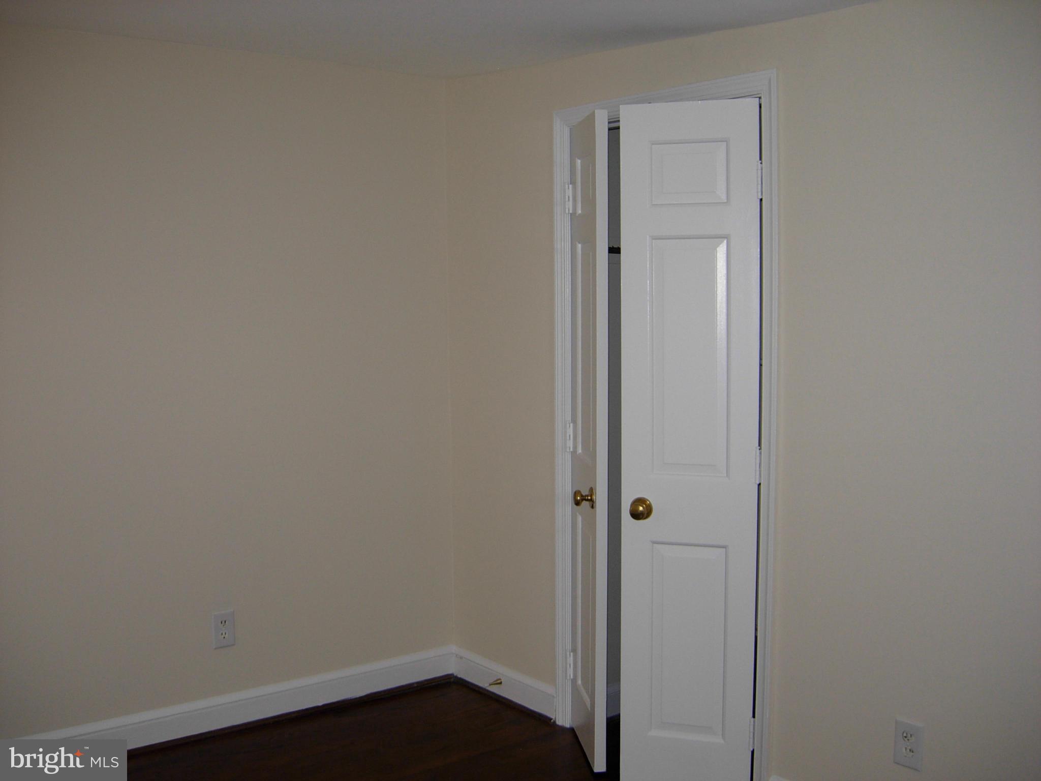 OLD TOWN - Residential Lease