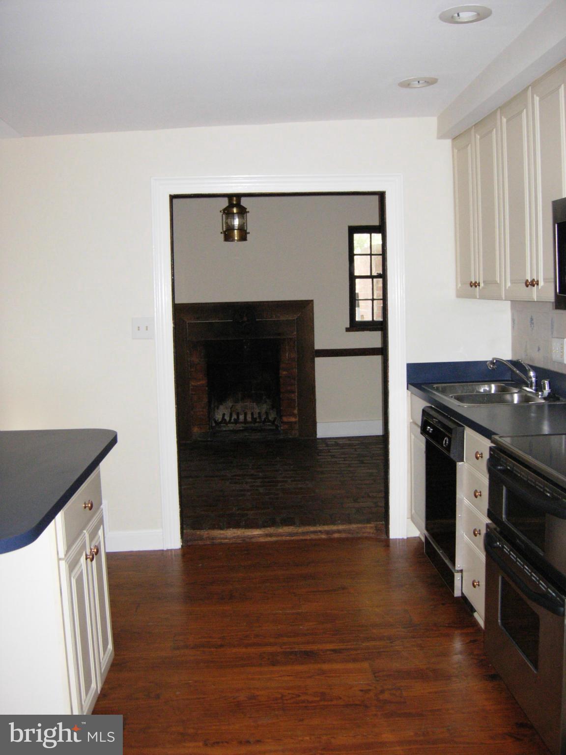 OLD TOWN - Residential Lease