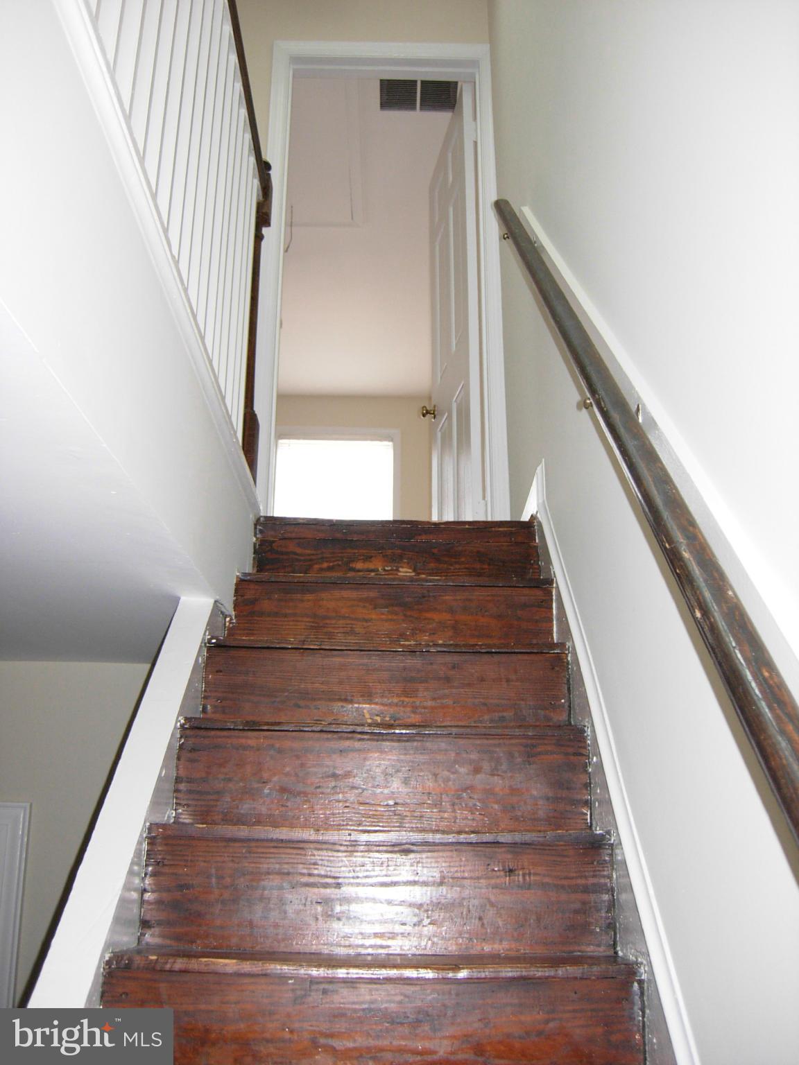 OLD TOWN - Residential Lease