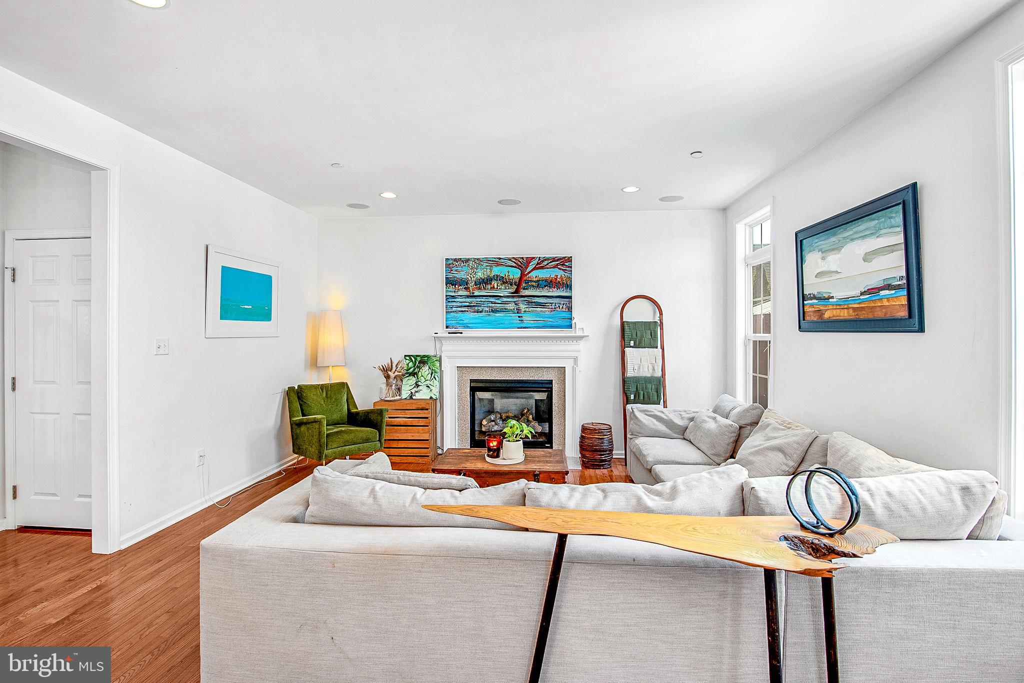 EASTON VILLAGE - Residential