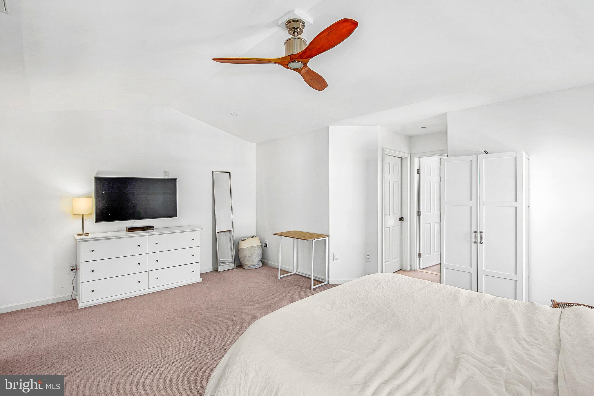 EASTON VILLAGE - Residential