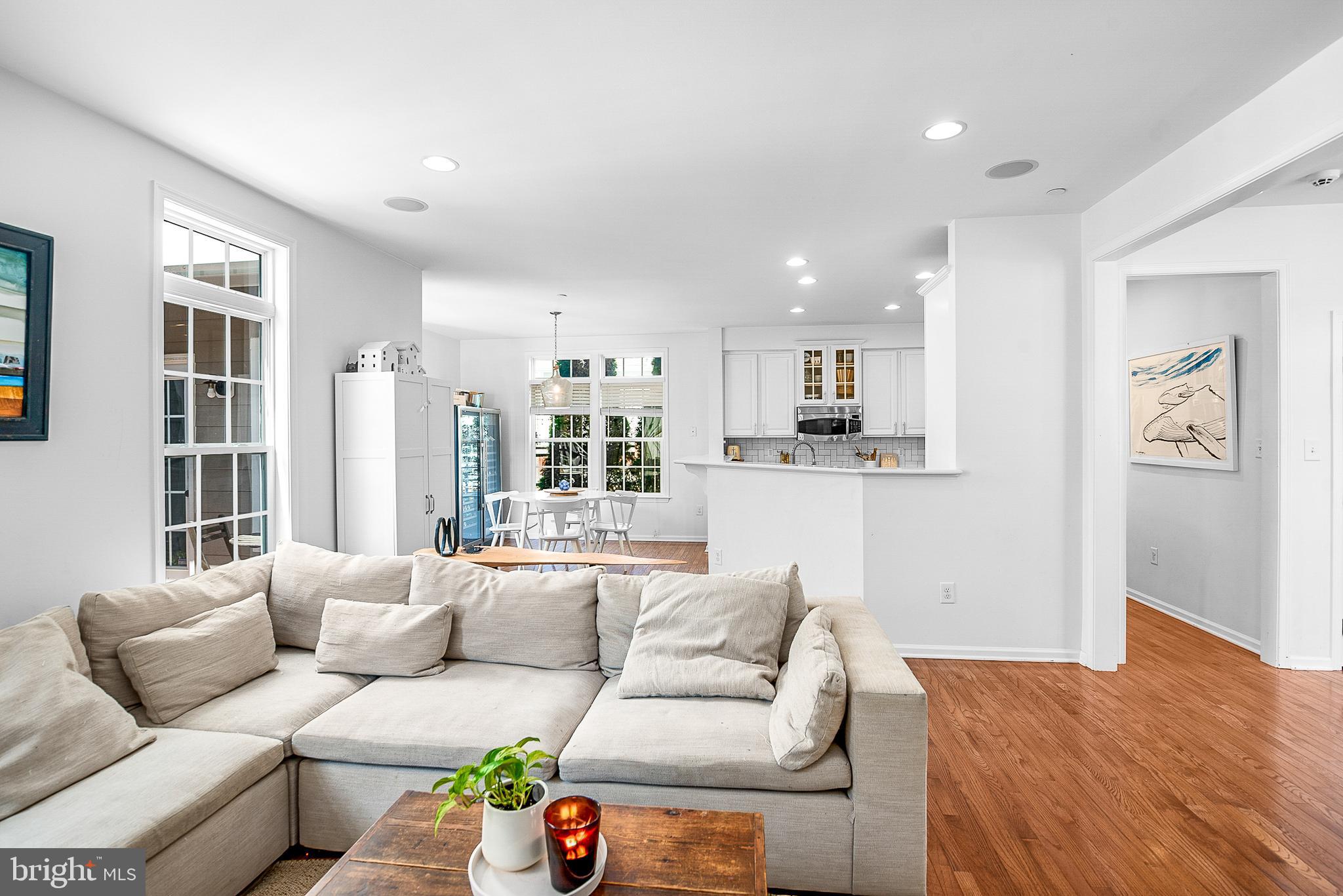 EASTON VILLAGE - Residential