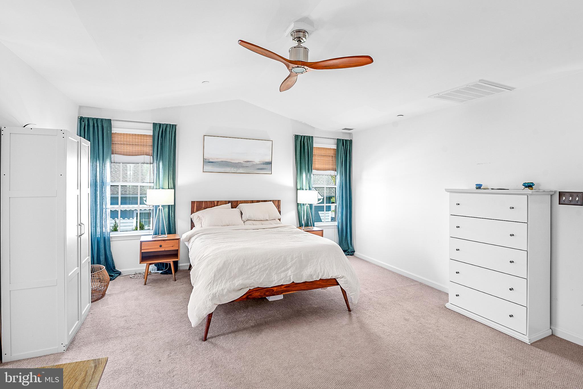 EASTON VILLAGE - Residential